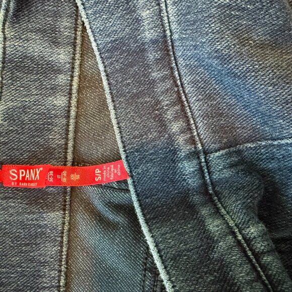 Spanx Jeans Womens  Pull On Stretch Skinny Ankle Blue Denim Size S - Picture 2 of 4